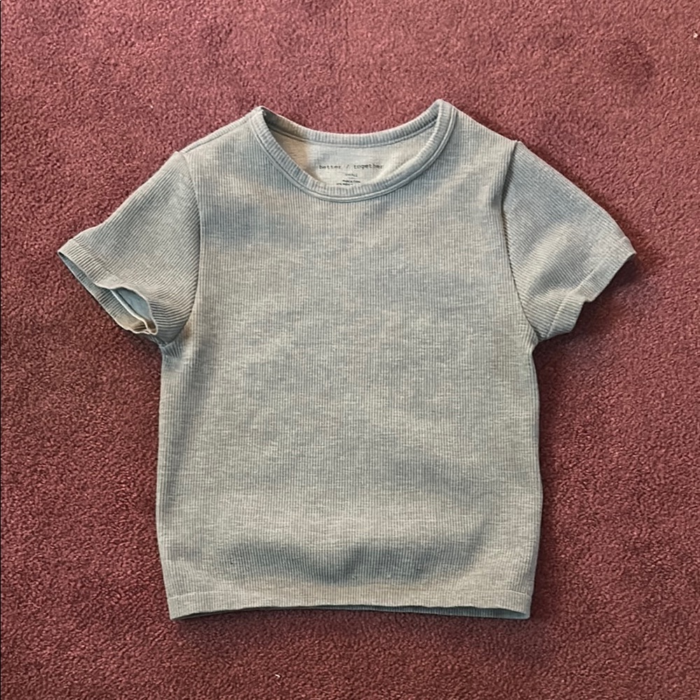 Gray Short Sleeve Tee with Crew Neck and Relaxed Fit